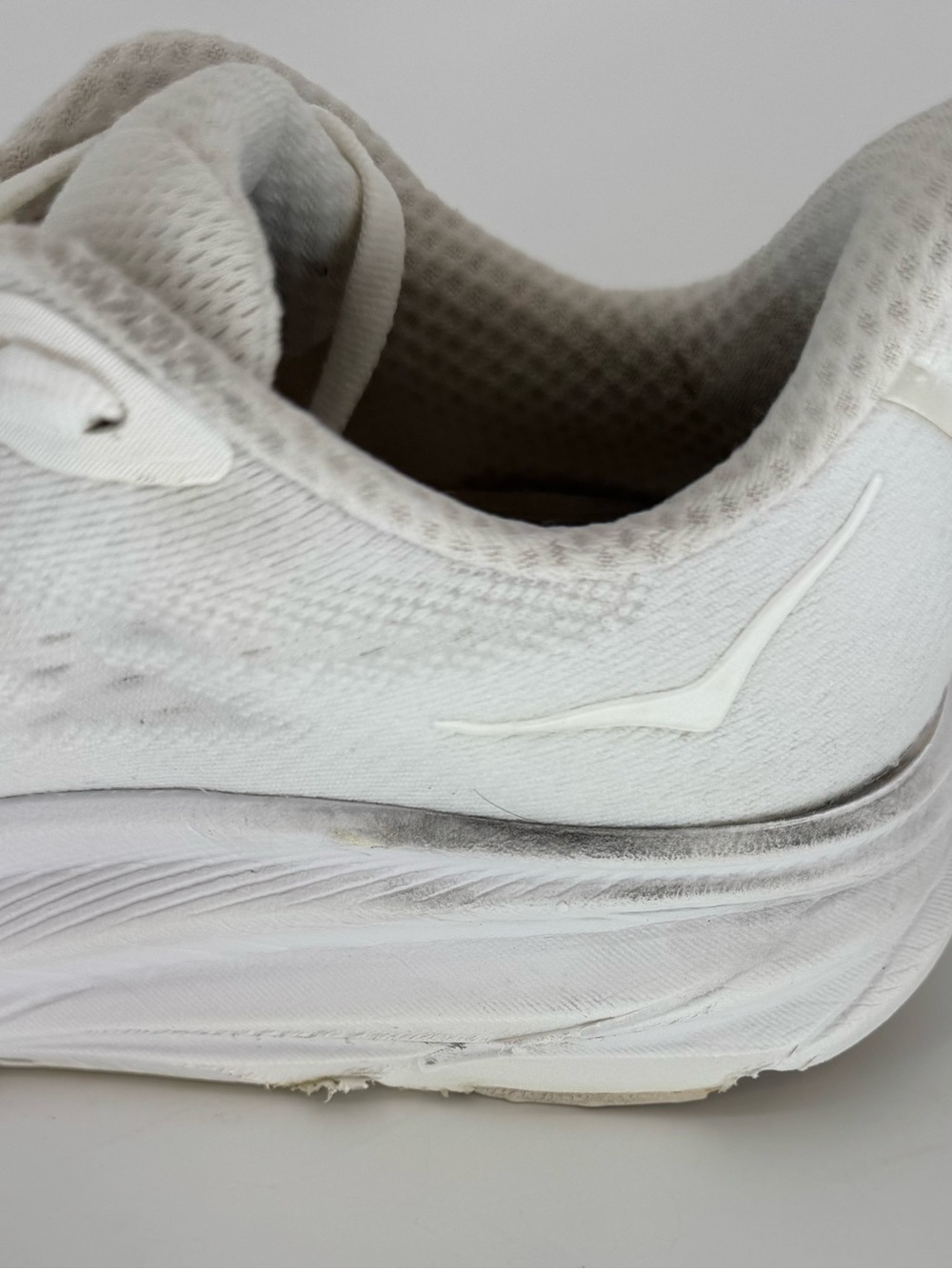 Hoka Clifton 9 Women’s White Plush-Cushion Running Sneaker Size 7.5 - Picture 7 of 13